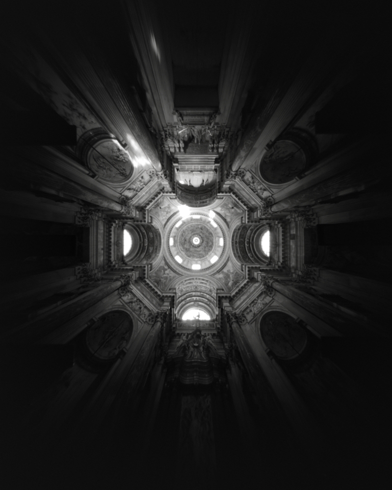 Look up the Vaults - Chiesa di Sant'Agnese in Agone, Piazza Navona, Roma, Italia, 2020